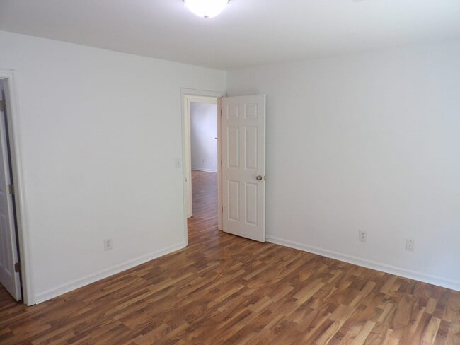 Building Photo - 1217 Colorado Rd