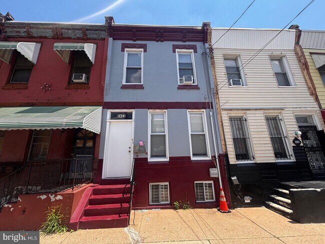 Building Photo - 2423 N 16th St