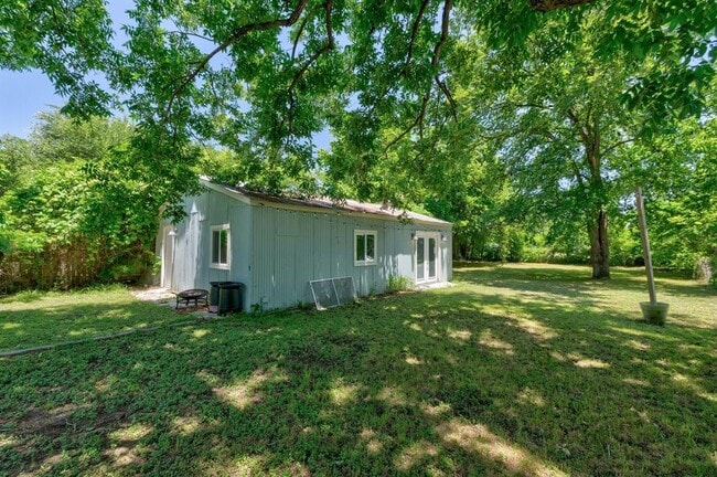 Building Photo - 5406 Bolm Rd