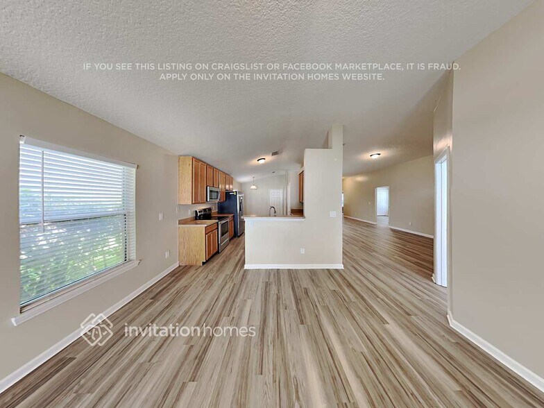 Building Photo - 3741 Timberline Dr