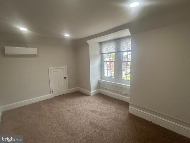 Building Photo - 127 Haws Ave