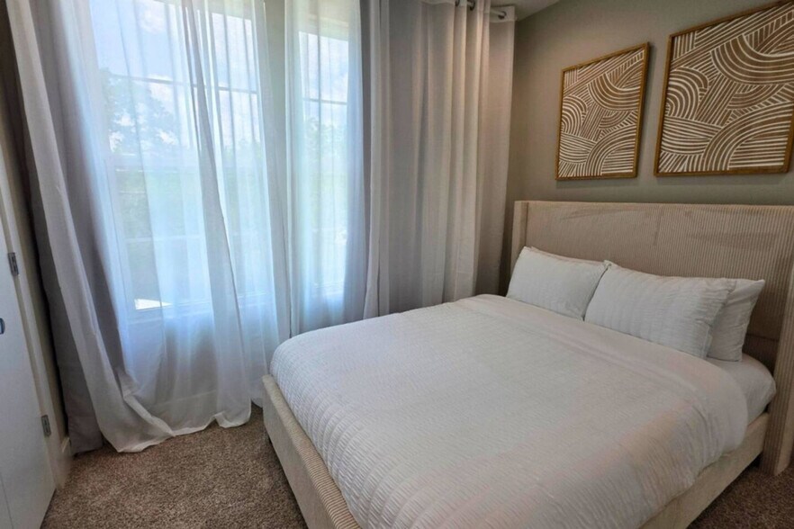 Building Photo - 8326 Curry Rd