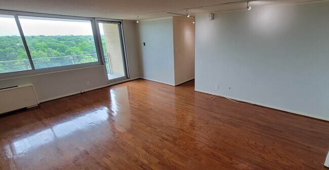 Building Photo - 3883 Turtle Creek Blvd