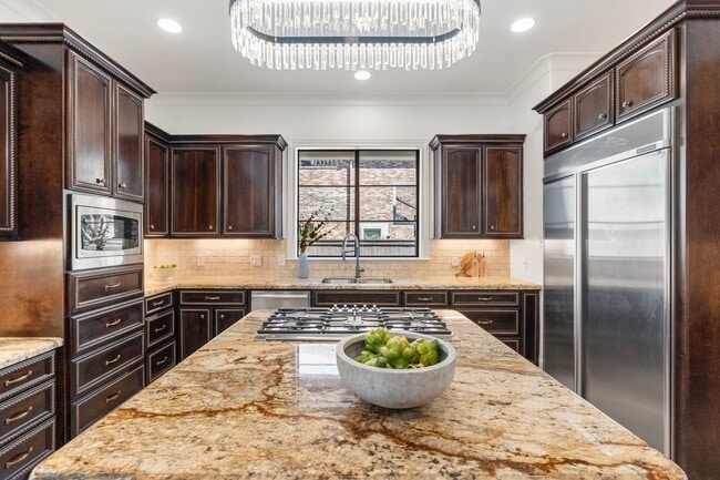 Building Photo - 4134 Bellefontaine