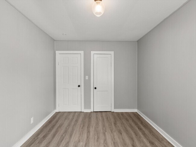 Building Photo - Fully Remodeled Corner-Lot Home Just Minutes from RSA & I-565!