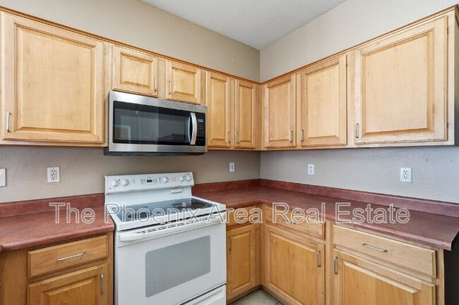 Building Photo - 310 Mountain View Rd