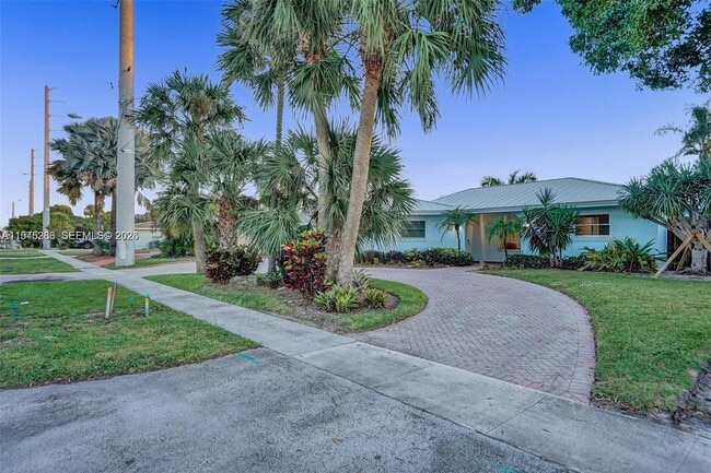 Building Photo - 620 W Palmetto Park Rd