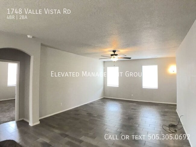 Building Photo - 1748 Valle Vista Rd NW