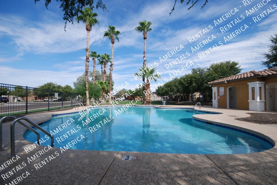 Building Photo - 2417 N 73rd Dr