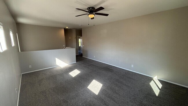 Building Photo - 44424 W Knauss Dr