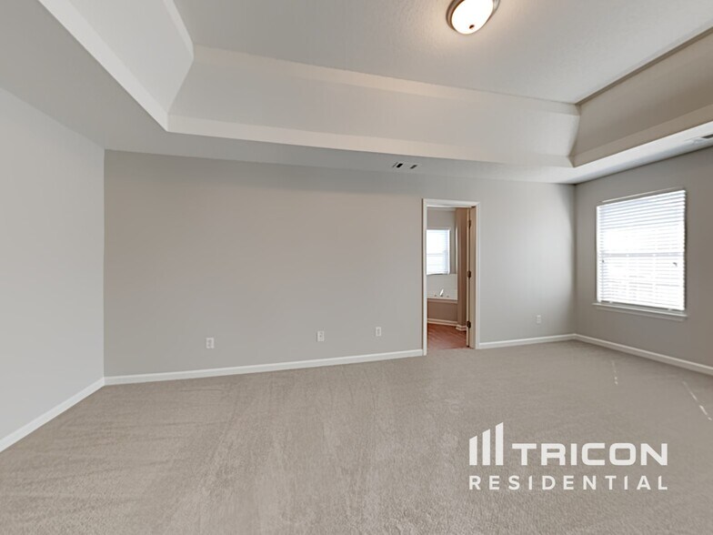 Building Photo - 1108 Setter Trce