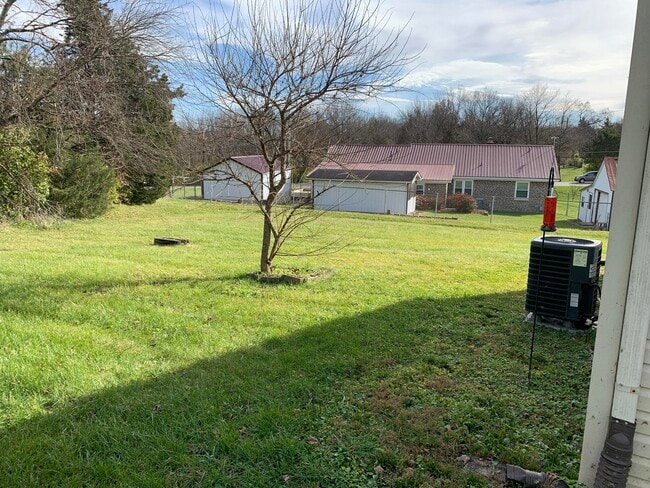 Building Photo - 112 Hunter Ridge Dr