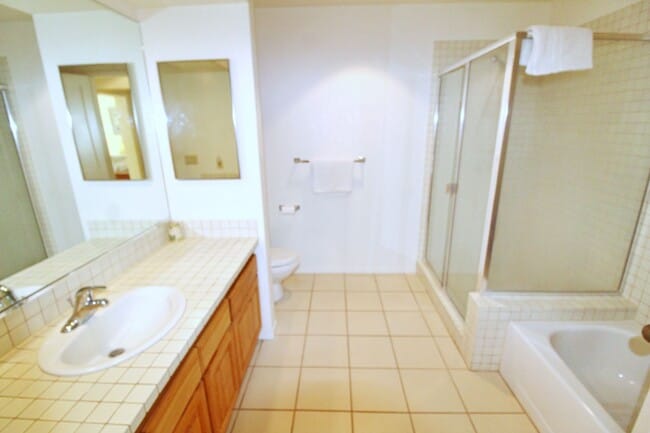 Building Photo - GRAND CHAMPIONS CONDO 2 bed/2bath Furnished -$3700-1 Year Minimum Term