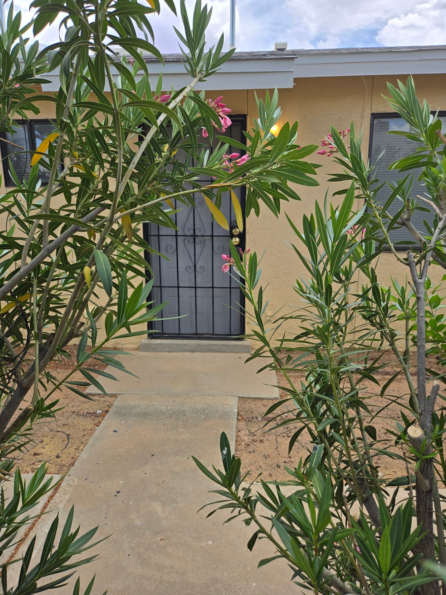 Building Photo - 5066 Inspiration Ln
