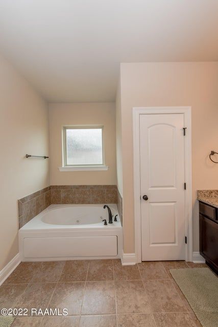 Building Photo - 106 Kohen Luke Dr