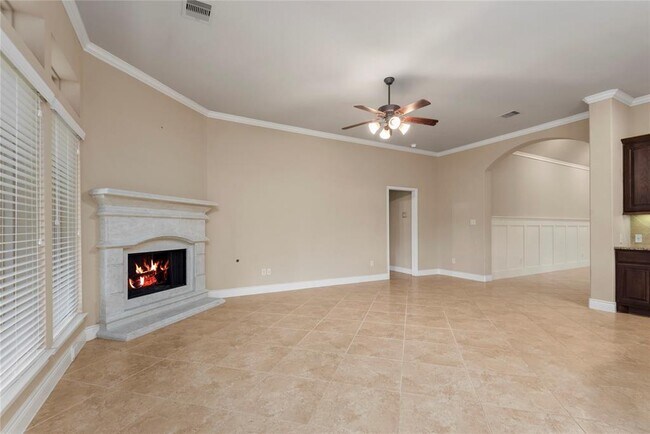 Building Photo - 196 Pine Crest Cir