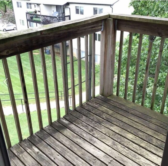 Building Photo - $1,150 | 2 Bedroom, 1 Bathroom CONDO | CAT Friendly* | Available for August 1st, 2026 Move In!