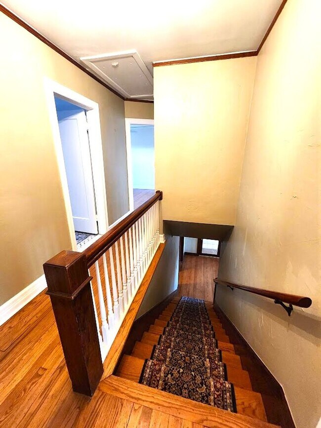 Building Photo - 3 Bed 2.5 Bath Plus ADU in Gatewood Add NW OKC