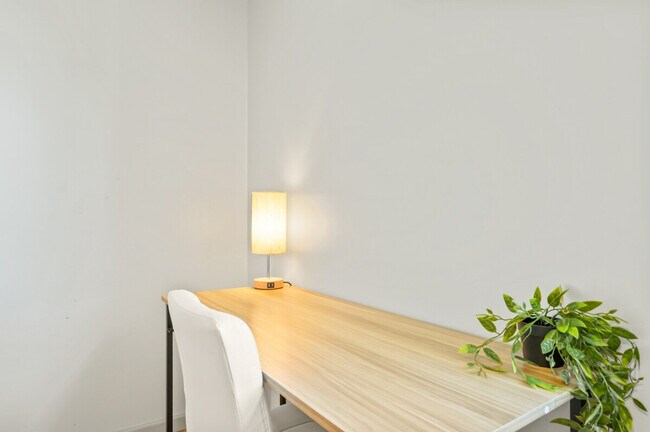 Building Photo - 8209 Parsley Ln