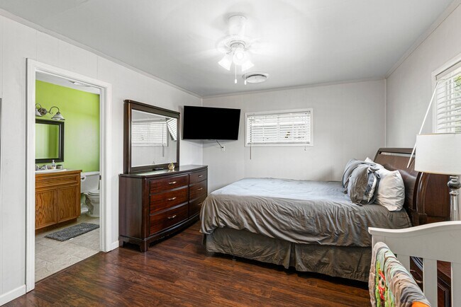 Building Photo - 3317 Olsen Dr