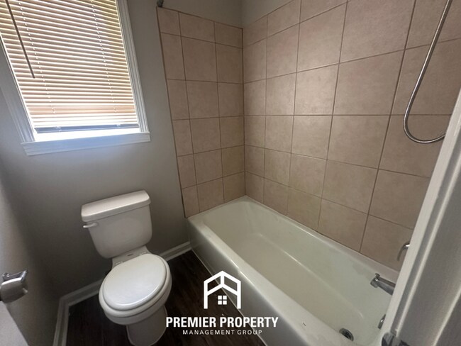 Building Photo - Beautiful 3BR/2BA Bartlett Cove | 1,668 Sq Ft, Brick Fireplace & Dual Dining Areas