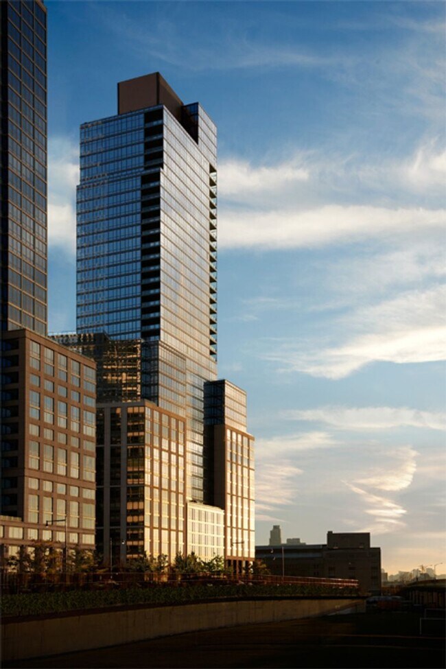 Building Photo - 60 Riverside Blvd