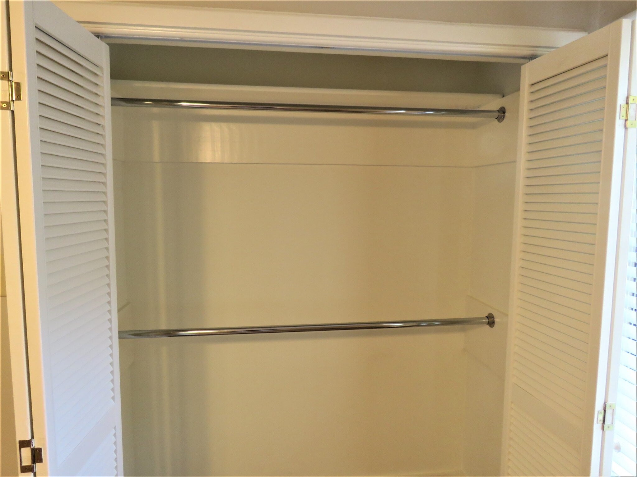 Building Photo - 509 E 7th St