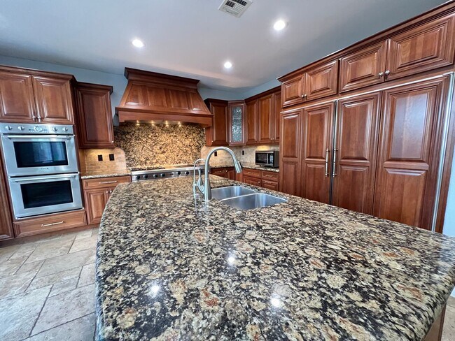 Building Photo - **COMING SOON** UPGRADED 5BD/3.5BA SUMMERLIN HOME W/ POOL!