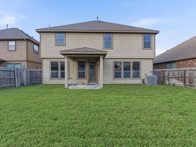 Building Photo - 16515 Williamstown Dr