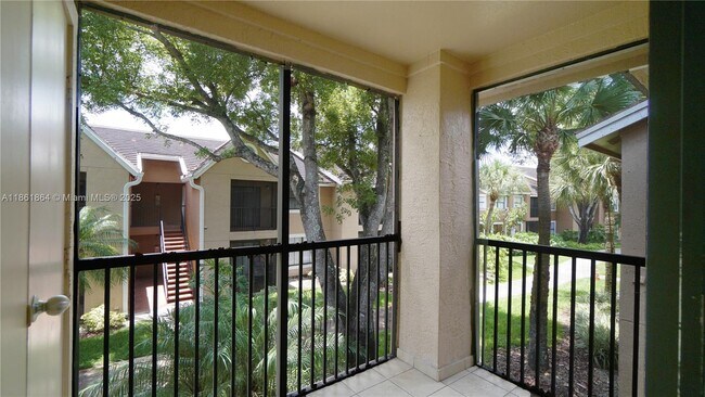 Building Photo - 15570 SW 105th Ln