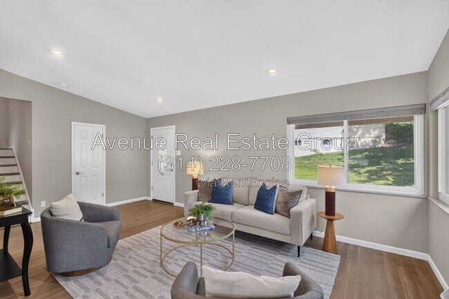 Building Photo - 6 The Knolls Ln