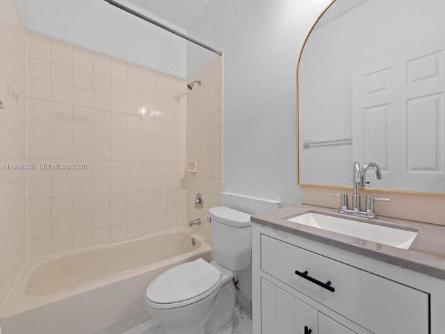 Building Photo - 5001 SW 140th Terrace