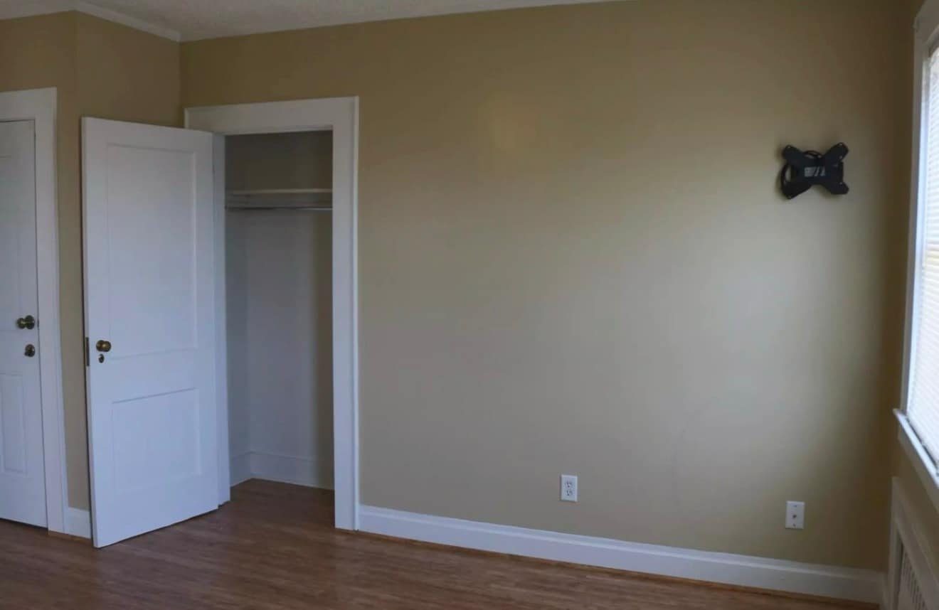 Building Photo - 454 N 7th St