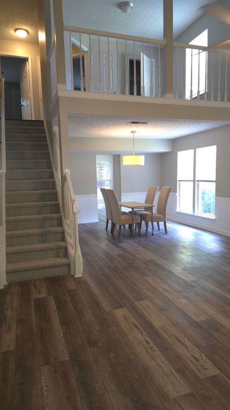 Building Photo - 10480 Summer Creek Dr