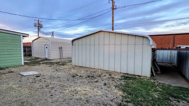 Building Photo - Snyder’s Sweet Spot: Modern Comfort Meets Country Charm