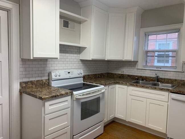 Building Photo - Chevy Chase Charmer     240318