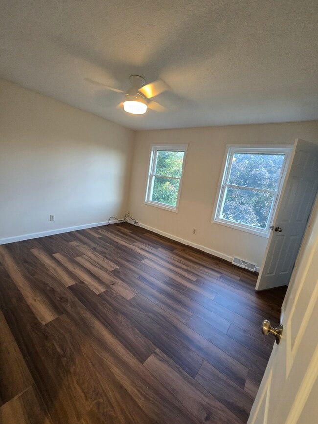 Building Photo - 2325 Cold Stream Ave NE