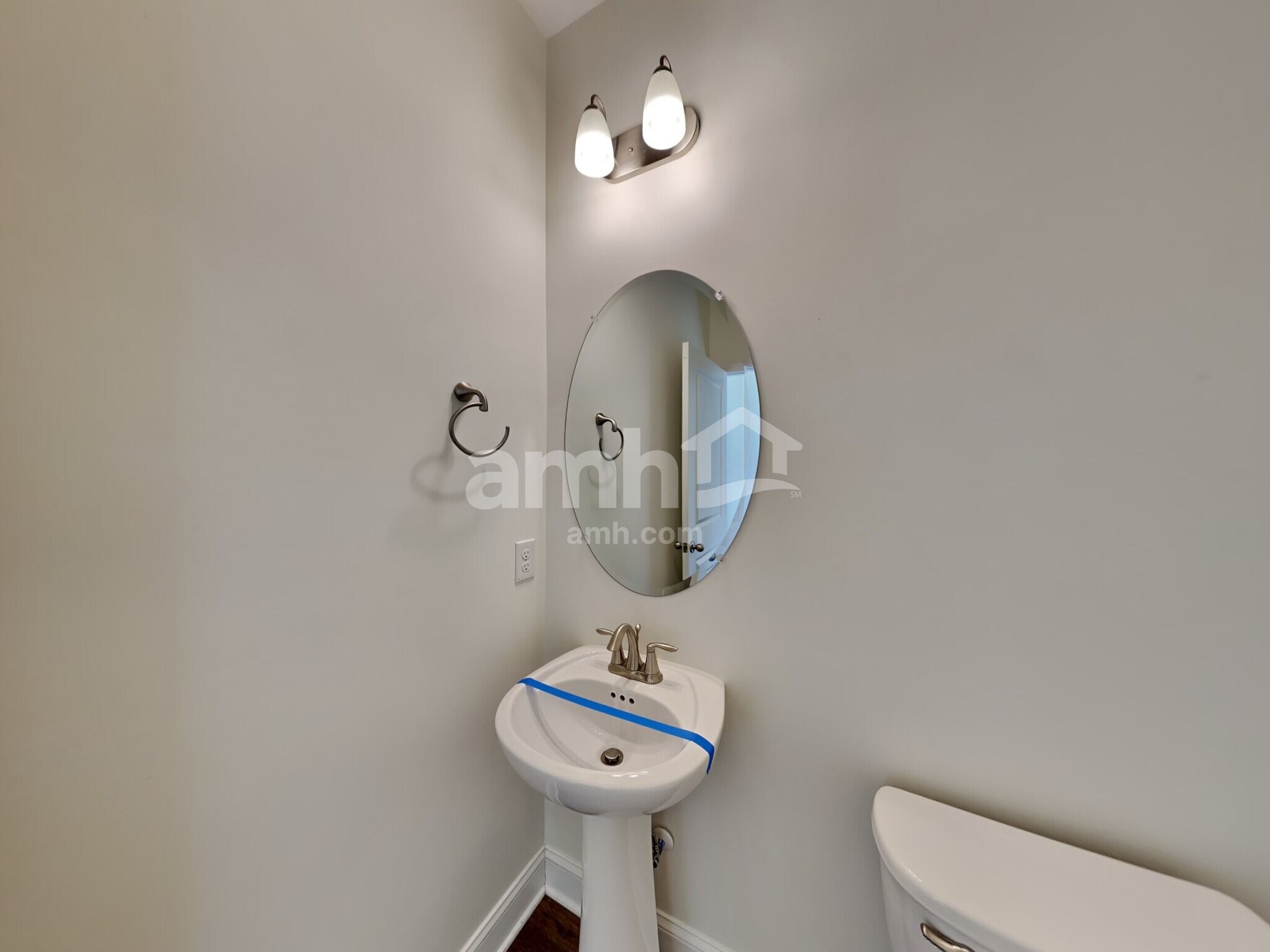 Building Photo - 5121 Jack Byrnes Dr