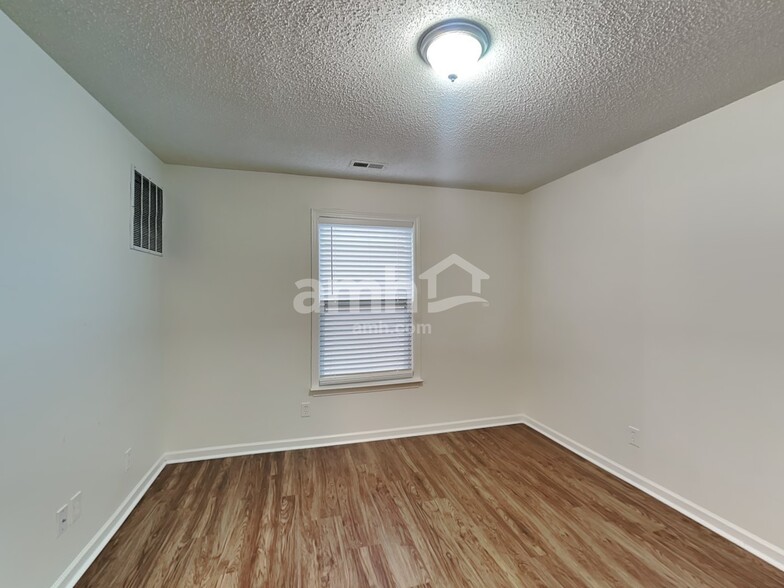 Building Photo - 4461 Norfleet St