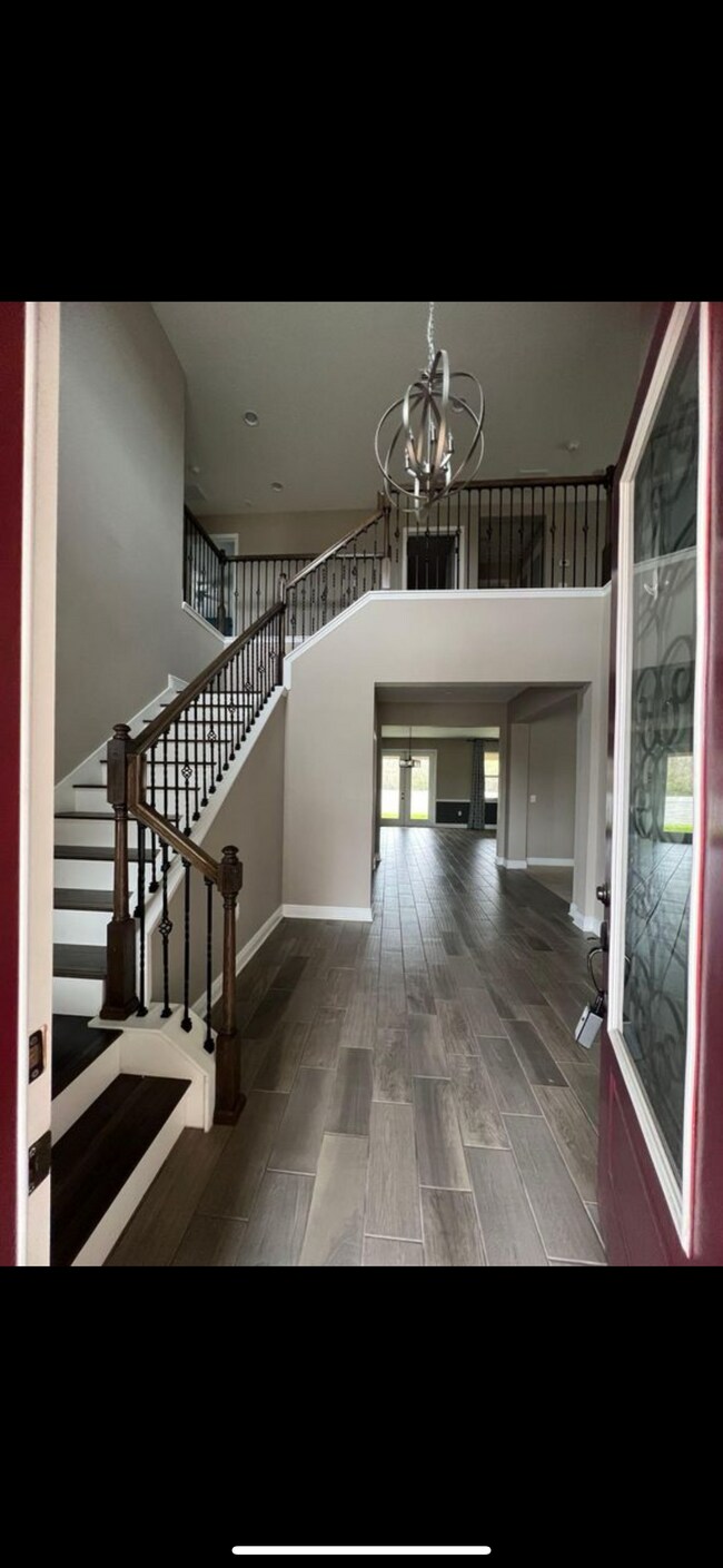 Building Photo - 1638 Highbanks Cir