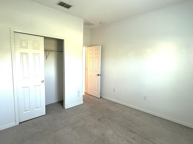 Building Photo - 3905 Trujilo Ln