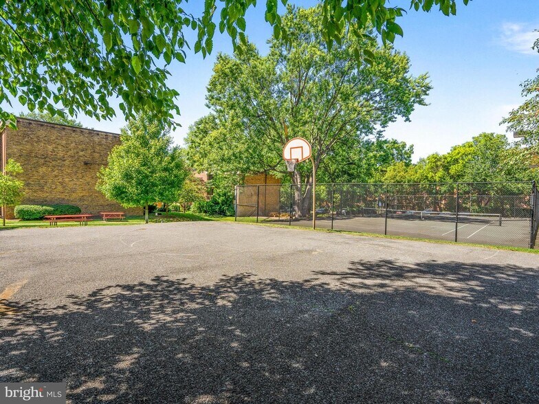 Basketball court - 9900 Georgia Ave
