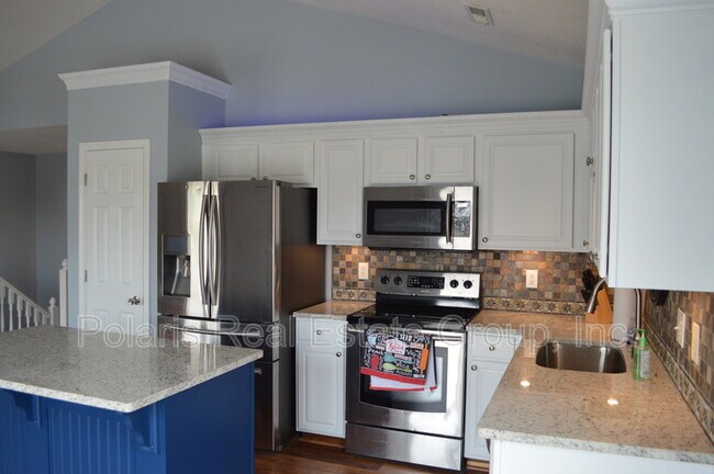 Building Photo - 13410 White Granite Dr