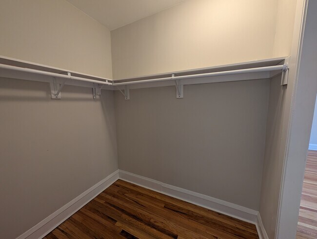 Building Photo - 2706 N Spaulding Ave