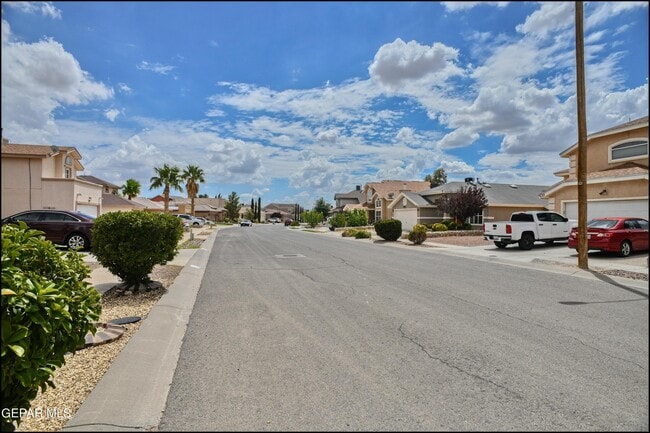 Building Photo - 3140 Tierra Encino Dr