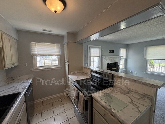 Building Photo - 1501 Antler Cir
