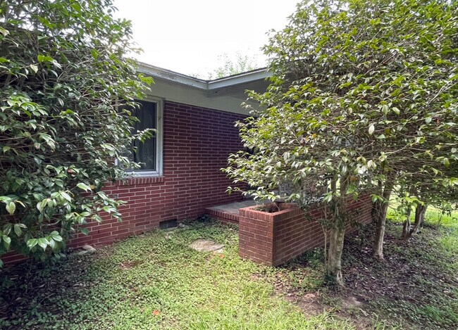 Building Photo - 1096 NC-56