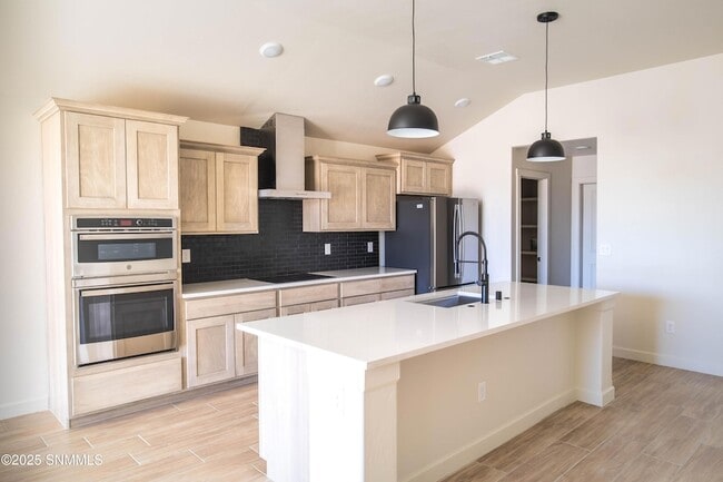 Building Photo - 3614 Paragon St