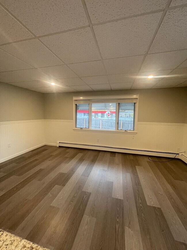 Building Photo - 3 Hanson Ridge Rd