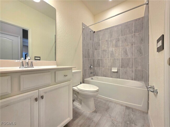 Building Photo - 11559 Shady Blossom Dr